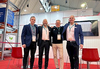 Tyytyväisissä messutunnelmissa Stuttgartissa Eemil Ali-Haapala (vas.), Hannu Ali-Haapala, Mika Krieger ja Olli Ali-Haapala.